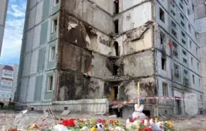 В Умані за 1,5 мільйона гривень замовили проєкт відбудови зруйновану рашистською ракетою частини будинку