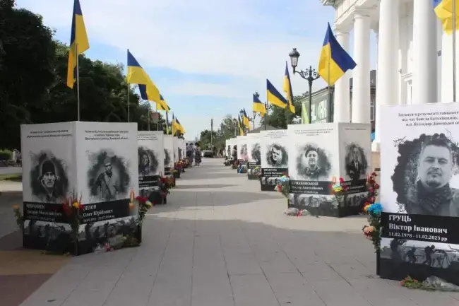 В Умані згадують своїх загиблих Героїв