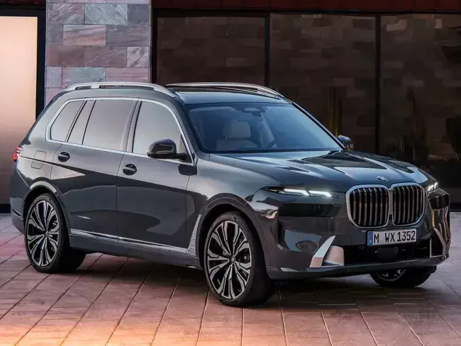 BMW X7 в екстремальних умовах: позашляховий тест-драйв та снігові пригоди