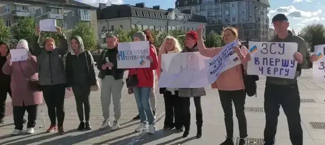 В Умані відбулася зустріч Ірини Плетньової та її помічників з активістами та волонтерами