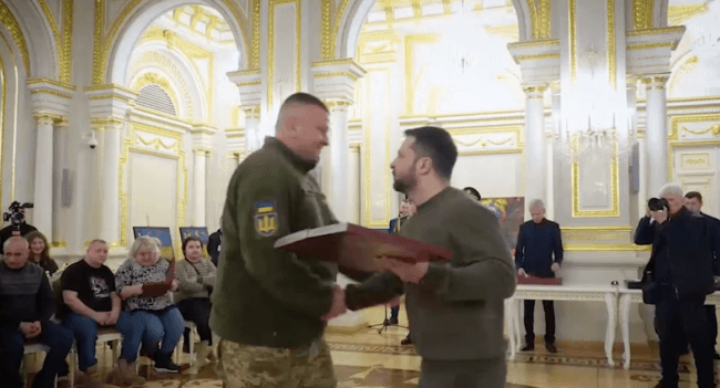 Генералу Залужному надано звання Героя України