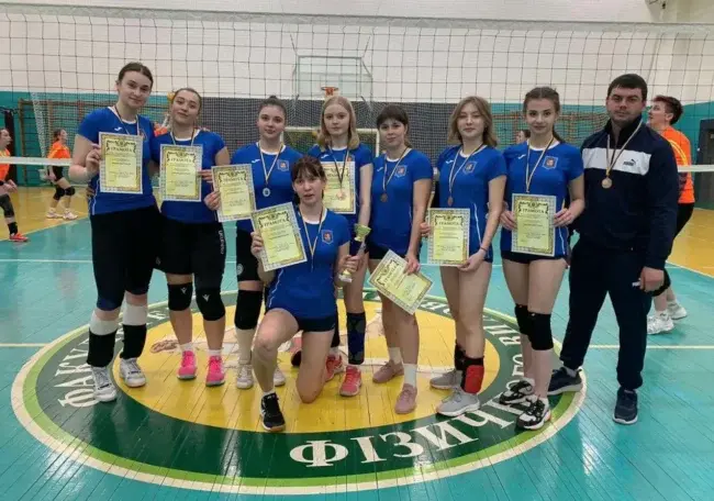 В Умані відбувся турнір з волейболу "Весняні ластівки" серед жіночих команд громади