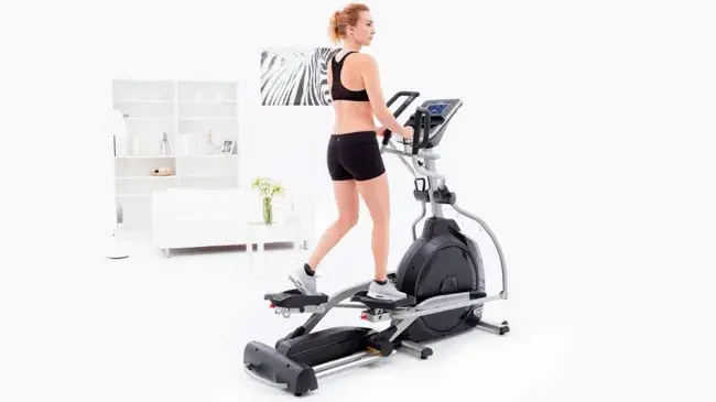 Борьба с лишним весом и восстановление после травм с орбитреками Spirit Fitness