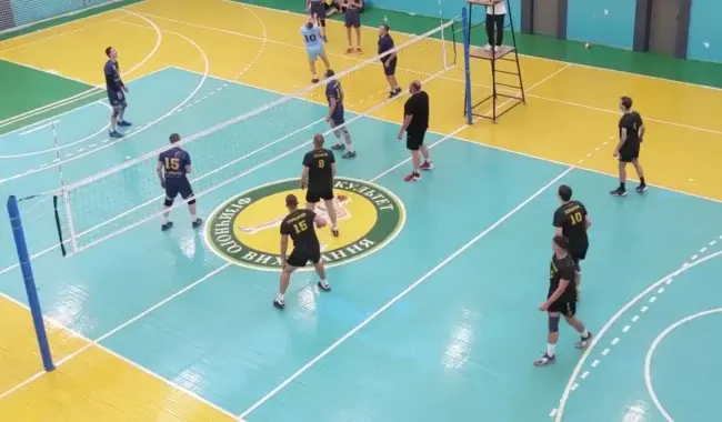 В Умані відбувся Чемпіонат Уманської МТГ з волейболу серед чоловічих команд пам’яті ветерана спорту Василя Хорсака