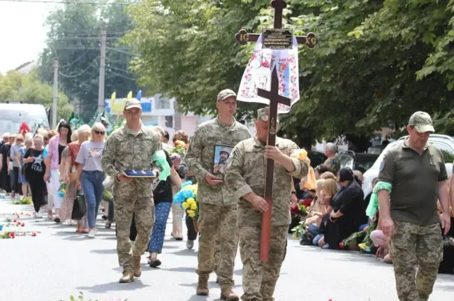 В Умані днями попрощалися з загиблим Героєм Олександром Цебрієм