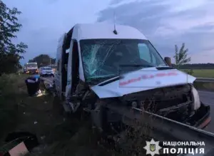 На Уманщині сталася страшна ДТП за участю мікроавтобуса