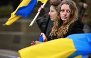 Привітання та листівки до Дня Державного прапора України