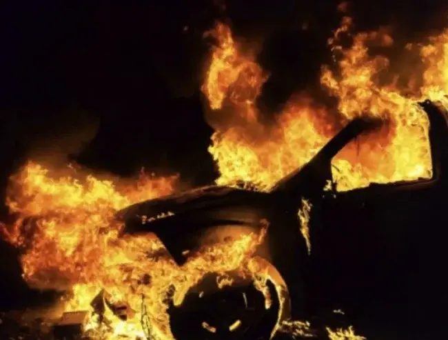 Заарештовано юнака, який підпалив автівку військового в Умані