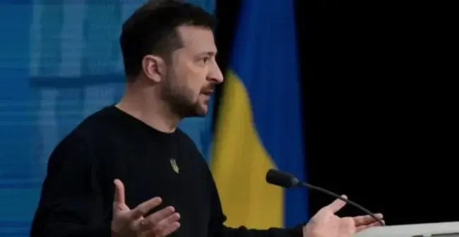 На третьому році війни: Зеленський пропонує продовжити мобілізацію та воєнний стан до лютого 2025 року