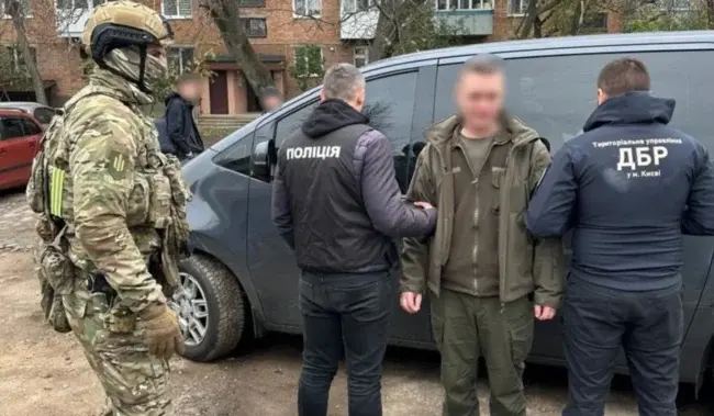 У Черкаській області затримали начальника колонії та чоловіка, якого слідчі вважають "смотрящим" за Уманським районом