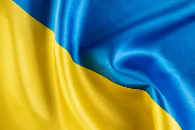 Чому варто купити український прапор від виробника