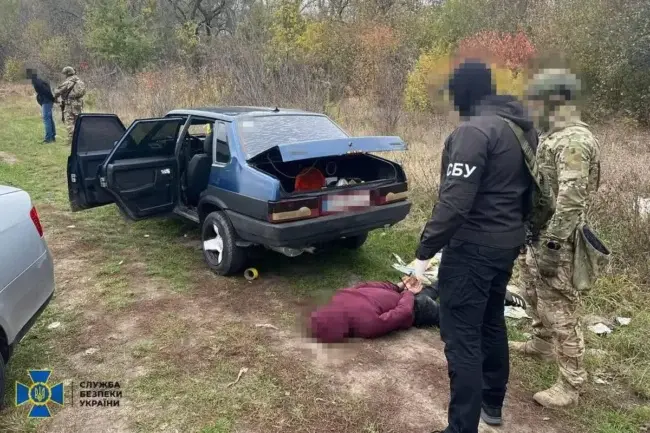 СБУ та Нацполіція викрили п’ятьох осіб, які намагалися нелегально збувати "трофейну" вибухівку