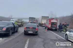 Страшна ДТП біля Умані: зіштовхнулося сім автівок