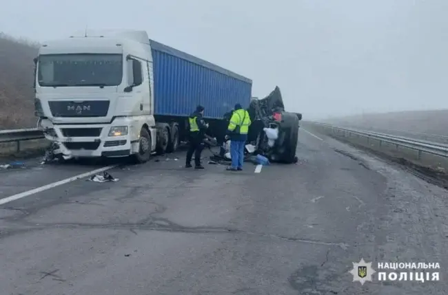 Страшна ДТП біля Умані: зіштовхнулося сім автівок