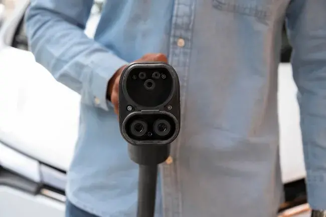 Що треба знати про портативні зарядні пристрої для електромобілів Ampera?