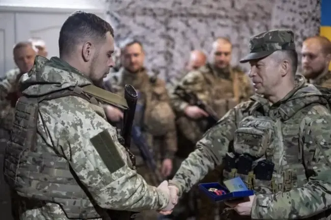 Уродженця Уманщини Владислава Марченка відзначено “Золотим хрестом” від Головнокомандувача ЗСУ