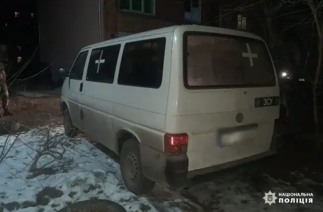В Умані жорстоко вбили військового та залишили його тіло в багажнику авто