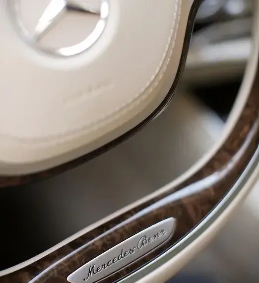Де придбати стильні аксесуари для Mercedes? Де придбати стильні аксесуари для Mercedes?