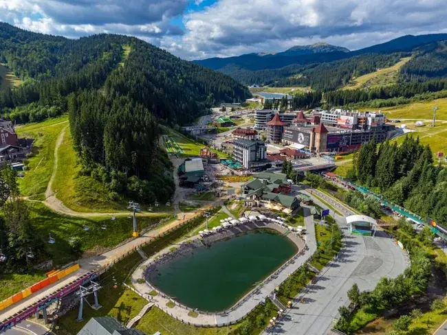 Незабутній відпочинок у Буковелі: поєднання активності, природи та комфорту