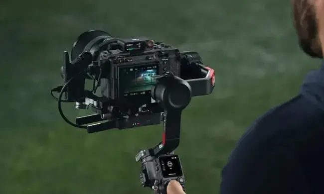 Обзор DJI Ronin RS 4 Pro: два варианта для профессионалов Обзор DJI Ronin RS 4 Pro: два варианта для профессионалов