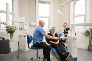 Імплантація зубів у Харкові: Dental Solutions – сучасне рішення для вашої посмішки