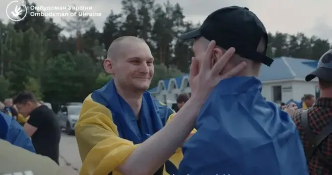Морпіх із Черкащини повернувся додому після трьох років у російському полоні