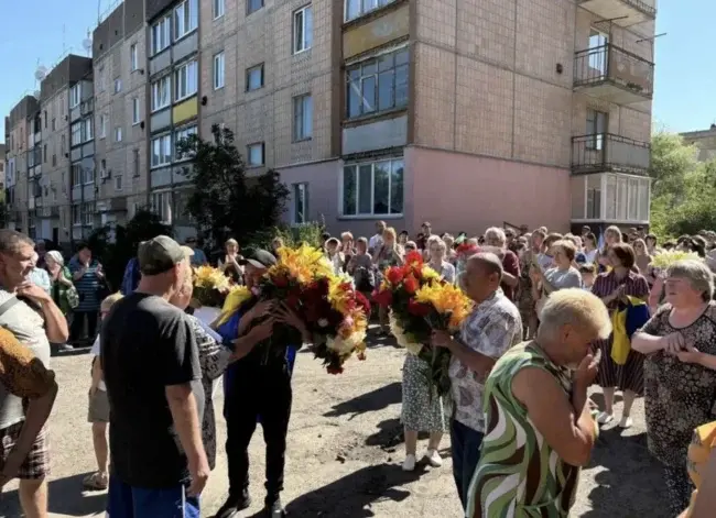 На Черкащині зустріли воїна, який три роки перебував у полоні: Ігор Шеян повернувся додому
