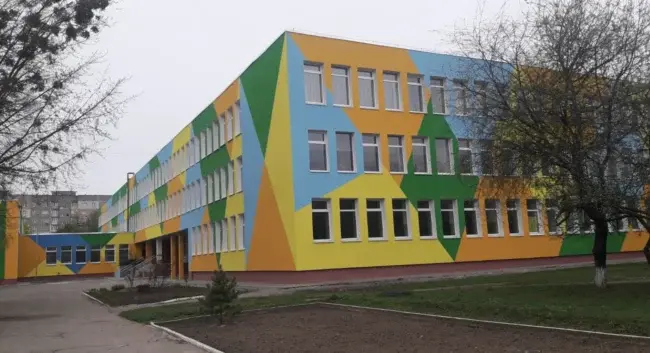 В Україні вводять платні послуги для учнів у звичайних школах вже з вересня