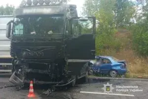 На Черкащині сталася смертельна ДТП: загинув водій легковика