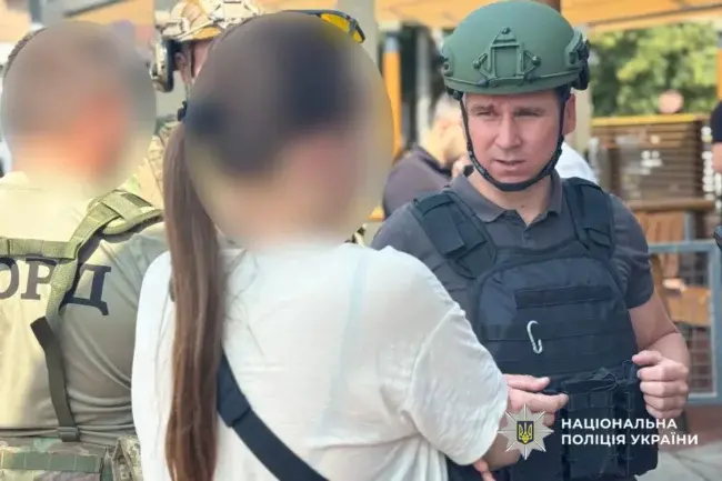 У МакДональдзі в Черкасах сталася стрілянина: стрілка затримали спецпризначенці