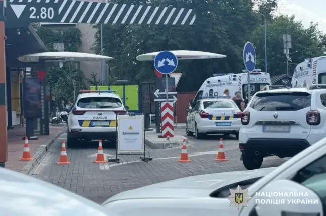 Чоловік, який влаштував стрілянину в Черкасах, перебуває у стані геморагічного шоку