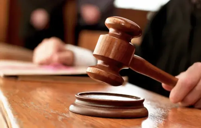 В Умані чоловік отримав умовний термін за напад на поліціянта