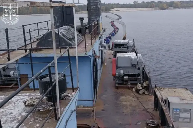 На Черкащині припинили масштабний нелегальний видобуток піску з Кременчуцького водосховища