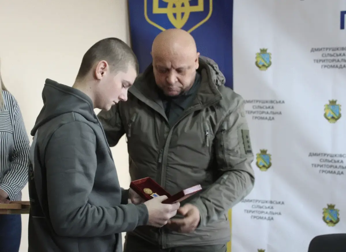 На Уманщині родині полеглого захисника передали медаль