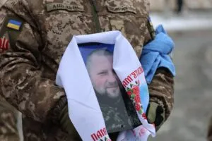 В Умані провели в останню путь загиблого захисника Олександра Савчука (ФОТО)