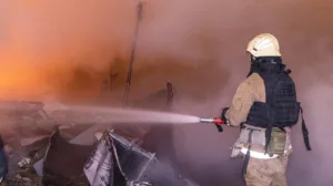 Нічна атака на Черкащину: ППО знищила 20 дронів і ракету, а рятувальники здолали пожежу