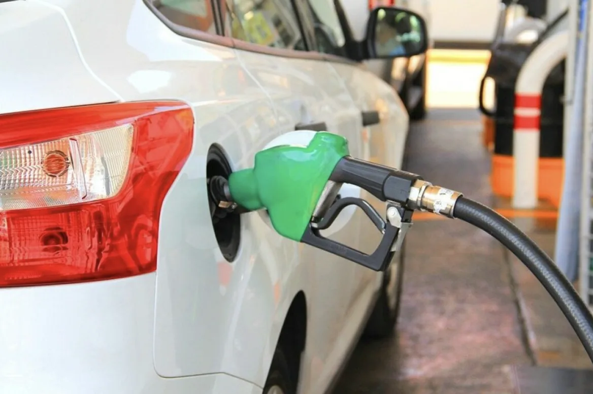 В Україні запровадили 15% кешбек на пальне: Свириденко розповіла, як його отримати