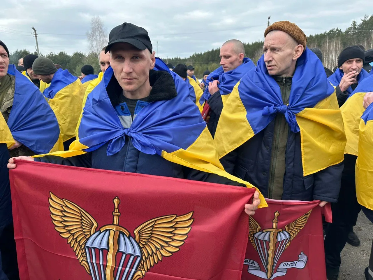 Відбувся другий етап обміну полоненими: Україна повернула ще 300 захисників і двох цивільних