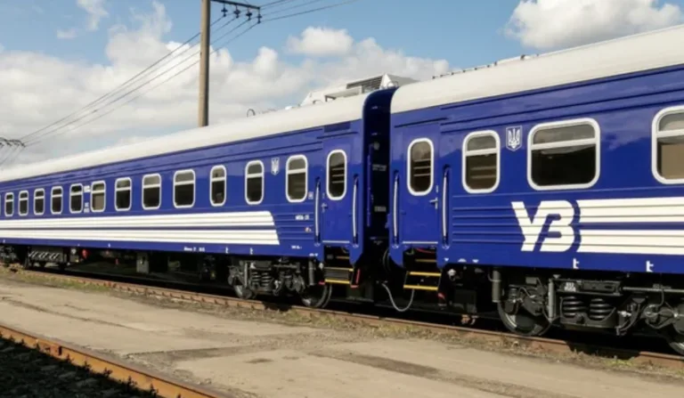 Після атаки РФ із запізненням прямують кілька поїздів через Черкащину: перелік рейсів
