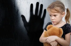 На Уманщині розслідують побиття 8-річної дівчинки: звинувачують її батька