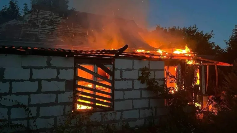 Російська атака на Черкащину: уламки ракет і дронів пошкодили будинки, є нові знеструмлення