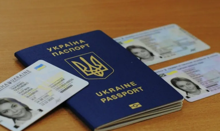 В Умані та по всій країні неможливо оформити паспорт через ворожу атаку на Київ