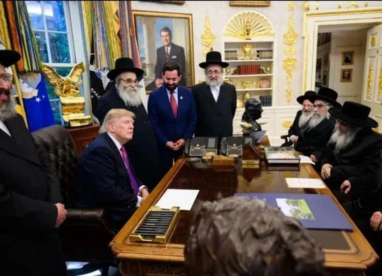 Рабини під час зустрічі з Трампом пожалілися о проблемах старовинного єврейського кладовища в Умані