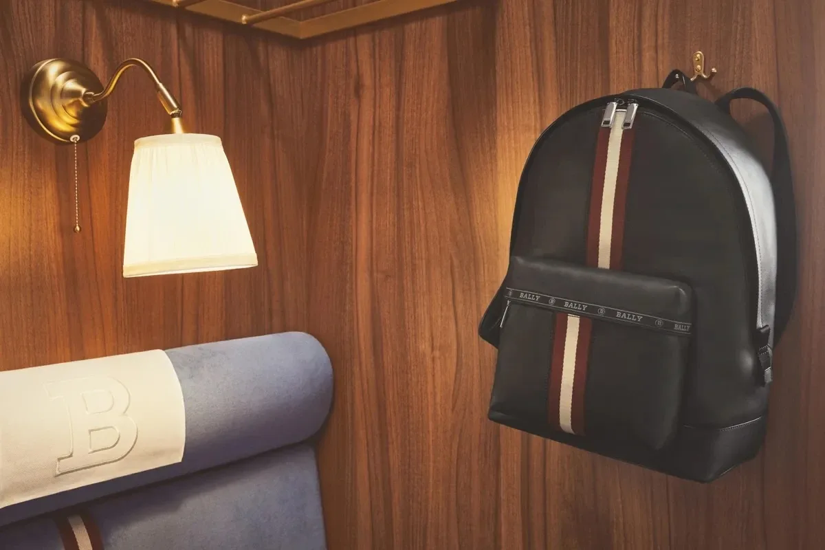 Анатомія розкоші: за що цінують швейцарські сумки Bally